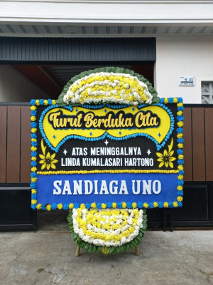 Papan Bunga Duka di Kacang Pedang