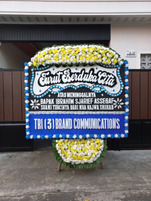 Papan Bunga Duka di Kacang Pedang
